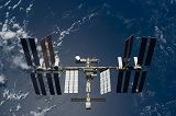 Mezinárodní kosmická stanice ISS při odletu raketoplánu Discovery STS-119 (25.03.2009)